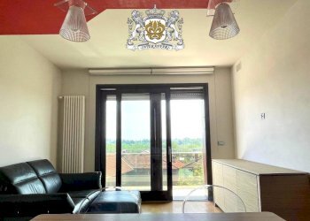 Salone - Trilocale via Tetto Cavallo, 2, Cuneo (zona Centro) - foto 8