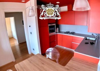 Cucina - Trilocale via Tetto Cavallo, 2, Cuneo (zona Centro) - foto 10