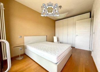 Camera da letto - Trilocale via Tetto Cavallo, 2, Cuneo (zona Centro) - foto 14