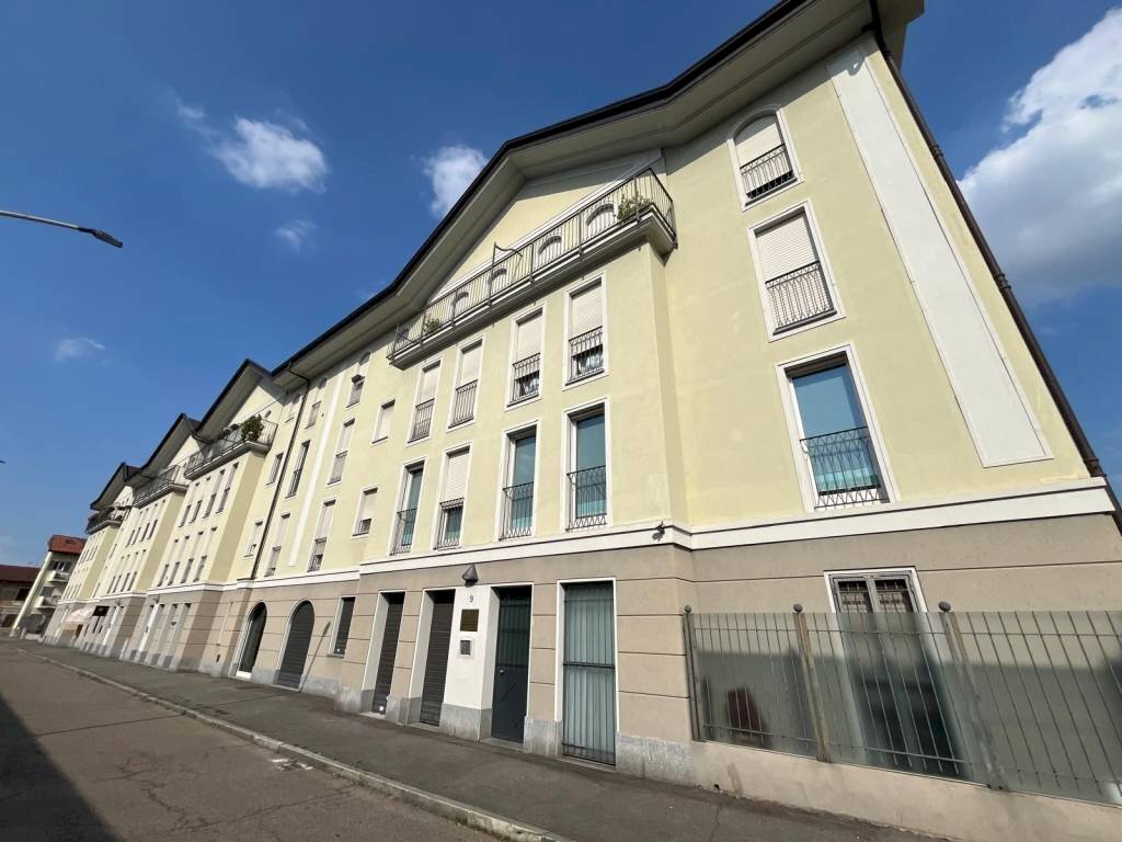 Facciata - Appartamento via Giuseppe Verdi, 9, Venaria Reale - foto 1