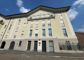 Facciata - Appartamento via Giuseppe Verdi, 9, Venaria Reale - foto 2