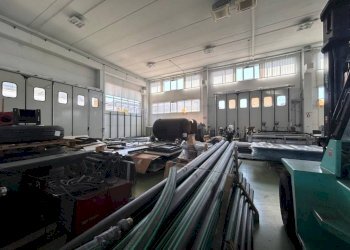 Interno non residenziale - Capannone via Maestri del Lavoro, 24, frazione Madonna dell'Olmo, Cuneo - foto 7