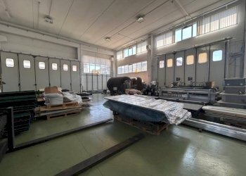 Interno non residenziale - Capannone via Maestri del Lavoro, 24, frazione Madonna dell'Olmo, Cuneo - foto 8