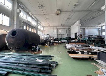 Interno non residenziale - Capannone via Maestri del Lavoro, 24, frazione Madonna dell'Olmo, Cuneo - foto 10