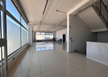 Interno non residenziale - Capannone via Maestri del Lavoro, 24, frazione Madonna dell'Olmo, Cuneo - foto 12