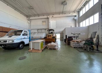 Interno non residenziale - Capannone via Maestri del Lavoro, 24, frazione Madonna dell'Olmo, Cuneo - foto 26