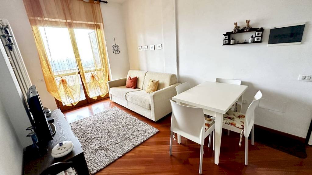 Soggiorno - Bilocale via Sant'Anna, 116, Roburent - foto 1