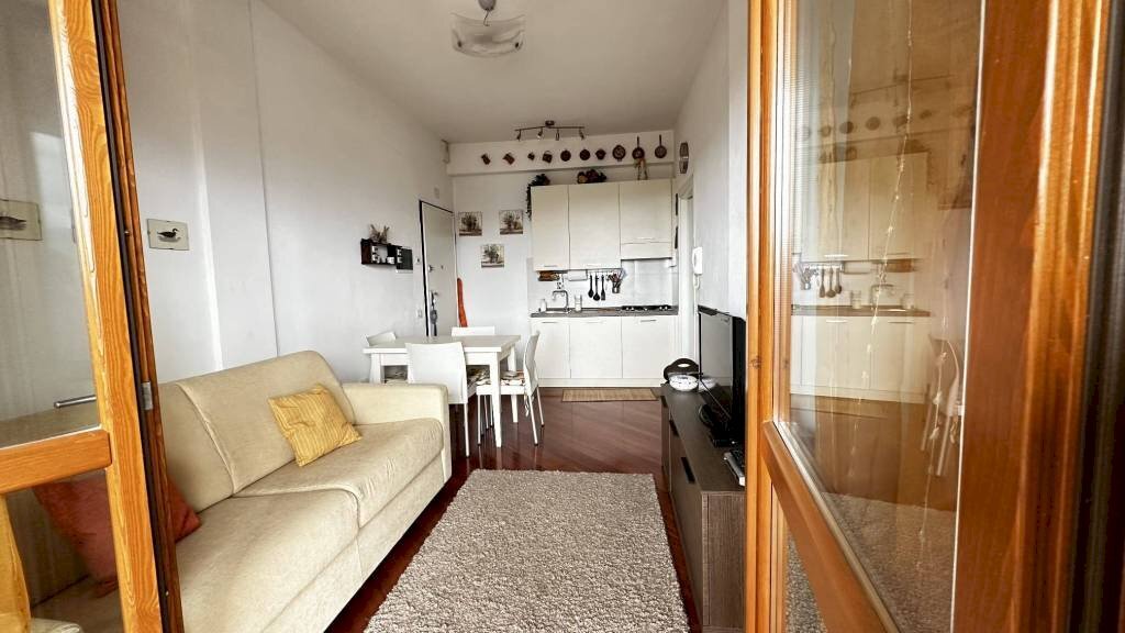 Soggiorno - Bilocale via Sant'Anna, 116, Roburent - foto 2