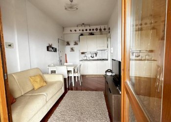 Soggiorno - Bilocale via Sant'Anna, 116, Roburent - foto 2