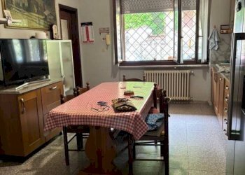 Cucina - Villa via Giovan Battista Scapaccino, Incisa Scapaccino - foto 9