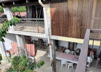 Facciata - Villa via Giovan Battista Scapaccino, Incisa Scapaccino - foto 17