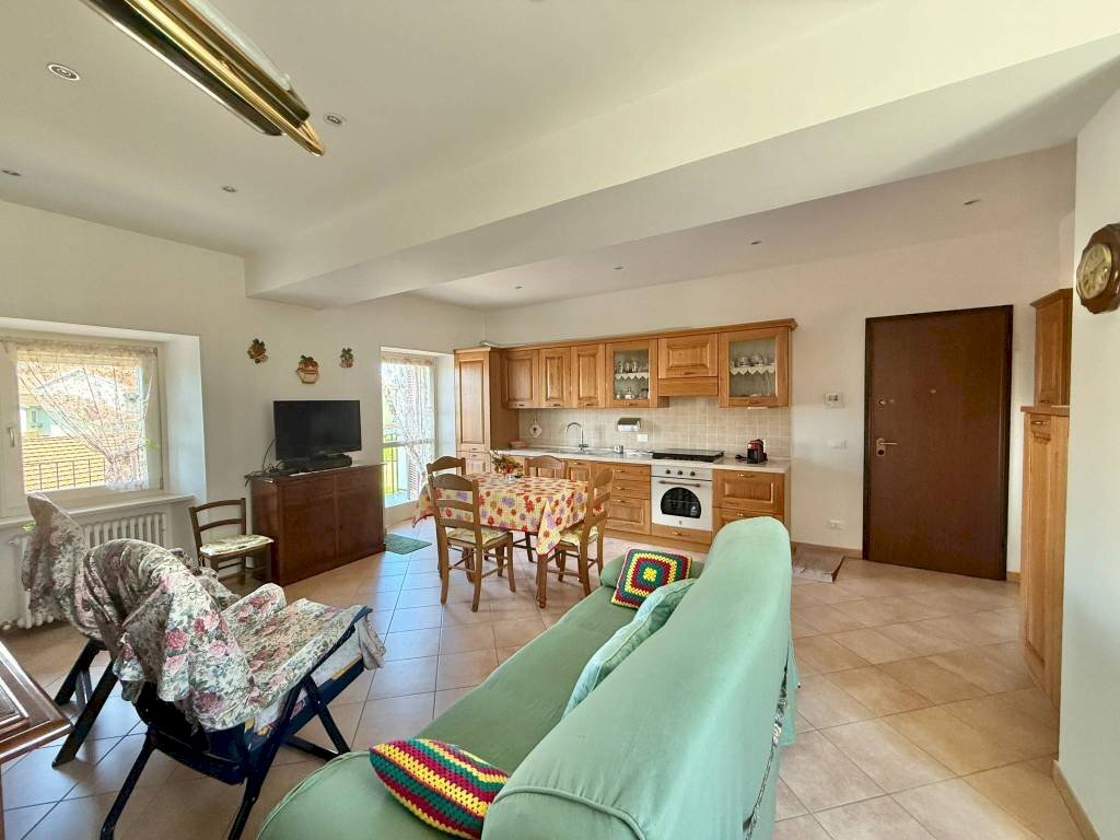 Salone - Quadrilocale via Aporti, 8, Occhieppo Inferiore - foto 1