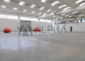 Interno non residenziale - Capannone via Innocenzo Golfarelli, Forlì - foto 8