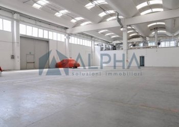 Interno non residenziale - Capannone via Innocenzo Golfarelli, Forlì - foto 9