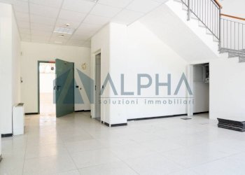 Interno non residenziale - Capannone via Innocenzo Golfarelli, Forlì - foto 11