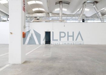 Interno non residenziale - Capannone via Innocenzo Golfarelli, Forlì - foto 38