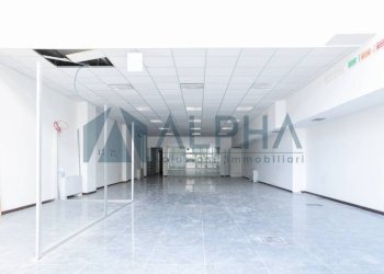 Interno non residenziale - Capannone via Innocenzo Golfarelli, Forlì - foto 42