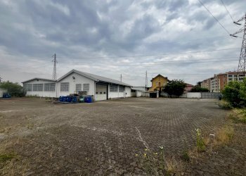 Capannone Brugherio - foto 1