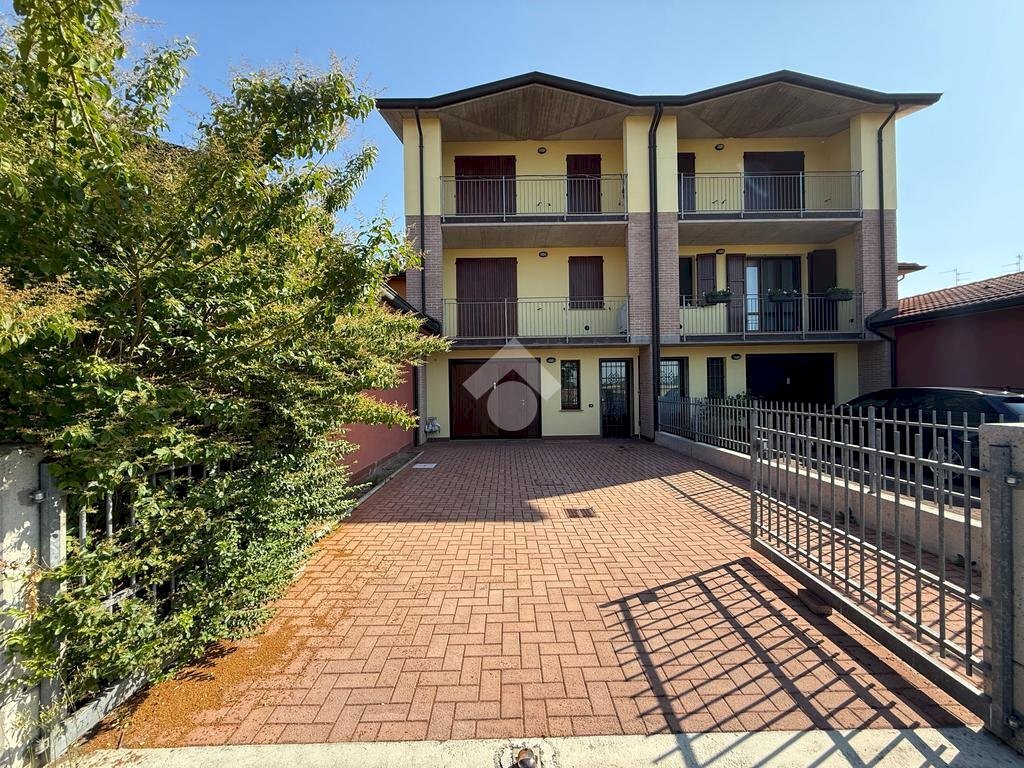Appartamento Via Bersaglio, Castelnovo di Sotto - foto 3