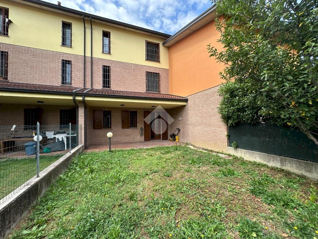 Appartamento Via Bersaglio, Castelnovo di Sotto - foto 1
