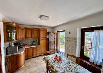 Casa indipendente Frazione Chez Sapin, Fénis - foto 17