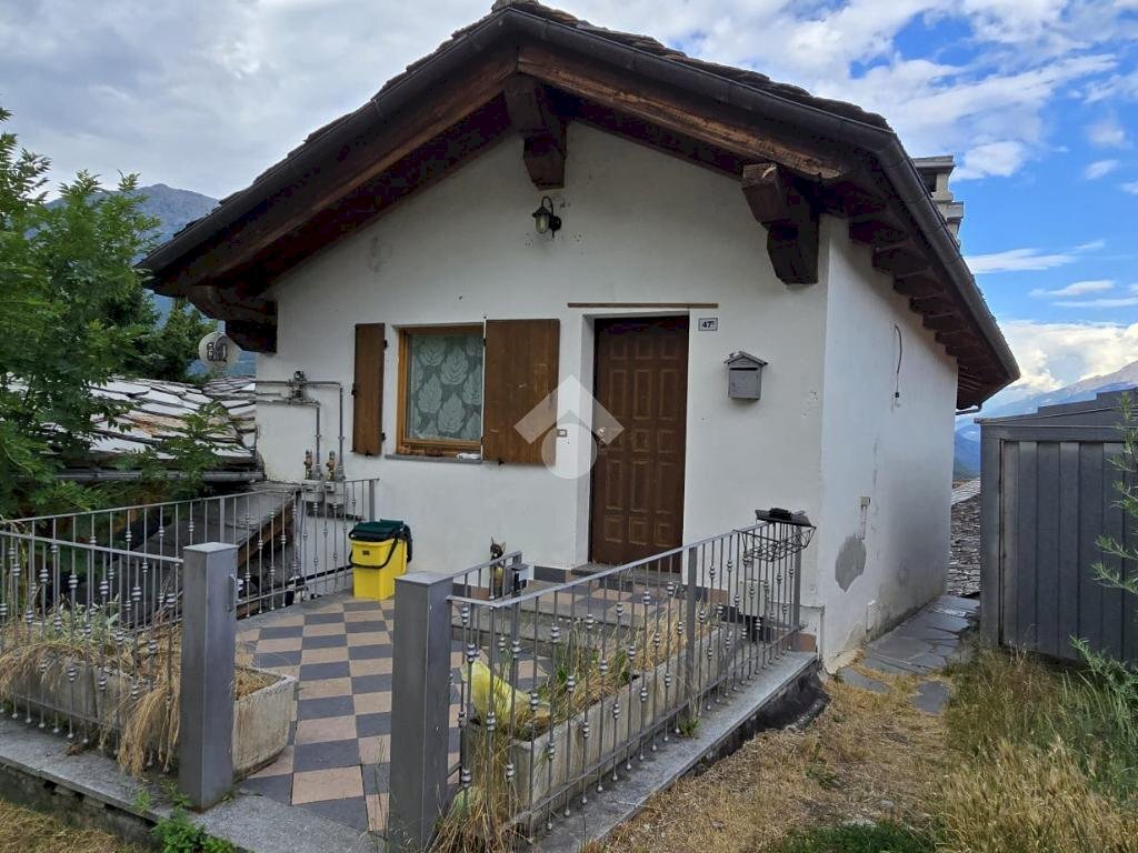 Semi-detached house Frazione excenex, Aosta - photo 1