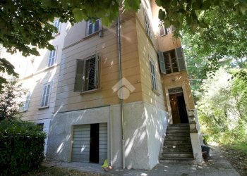 Two-room apartment Via Domenico Maria Villa, Parma (neighborhood Cittadella) - photo 1