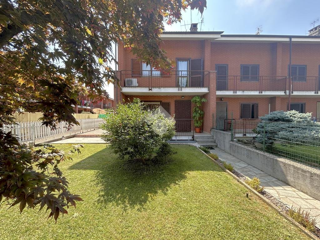 Villa a Schiera Via Cotonificio, Strambino - foto 1