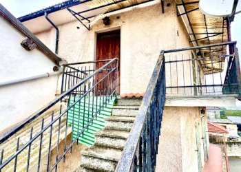 Independent house Via Monferrone, Fresonara - photo 28