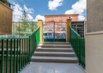 Balcone - Appartamento Viale Regina Margherita
 
36, Vizzini - foto 4