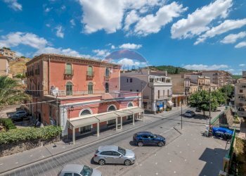 Edificio all\'aperto - Appartamento Viale Regina Margherita
 
36, Vizzini - foto 21