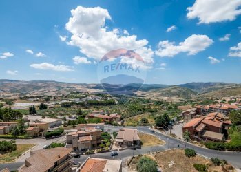 Vista delle montagne - Appartamento Viale Regina Margherita
 
36, Vizzini - foto 41