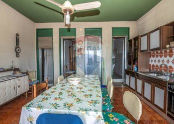 Cucina - Appartamento Viale Regina Margherita
 
36, Vizzini - foto 43