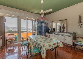 Sala da pranzo - Appartamento Viale Regina Margherita
 
36, Vizzini - foto 45