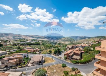 Vista delle montagne - Appartamento Viale Regina Margherita
 
36, Vizzini - foto 52