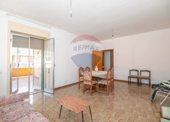 Sala da pranzo - Appartamento Viale Regina Margherita
 
36, Vizzini - foto 14