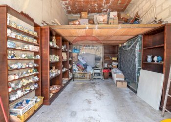 Dispensa di stoccaggio - Appartamento Viale Regina Margherita
 
36, Vizzini - foto 33