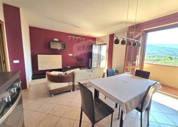 Sala da pranzo - Trilocale Via Di Caprile
 
28, Castelfranco Piandiscò - foto 1