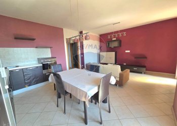 Sala da pranzo - Trilocale Via Di Caprile
 
28, Castelfranco Piandiscò - foto 3