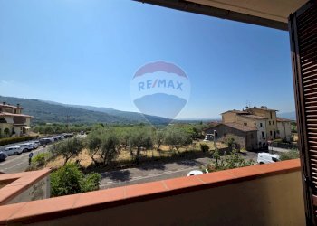 Balcone - Trilocale Via Di Caprile
 
28, Castelfranco Piandiscò - foto 7