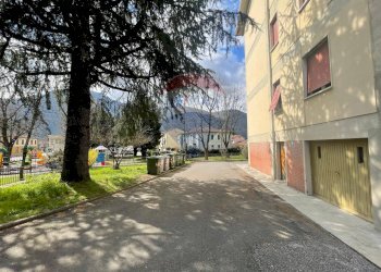 Edificio all\'aperto - Appartamento Barga - foto 2