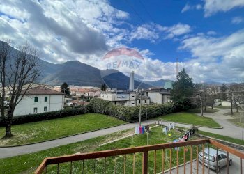 Vista delle montagne - Appartamento Barga - foto 8