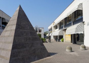 Foto 10 - Locale Commerciale Via Vasco Zappaterra, Ferrara - foto 9