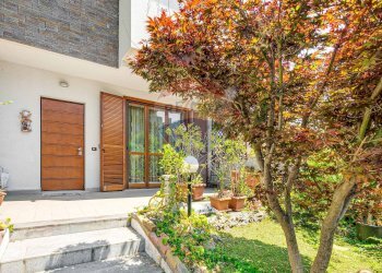 Giardino - Villa a Schiera VIA ROSSINI
 
64, Busto Arsizio - foto 2