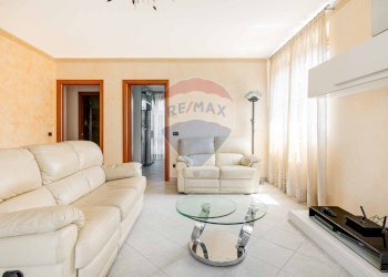 Soggiorno - Villa a Schiera VIA ROSSINI
 
64, Busto Arsizio - foto 4