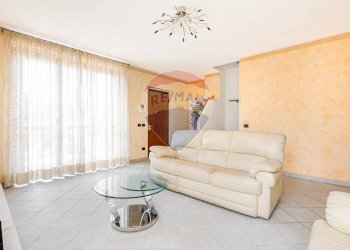 Soggiorno - Villa a Schiera VIA ROSSINI
 
64, Busto Arsizio - foto 5