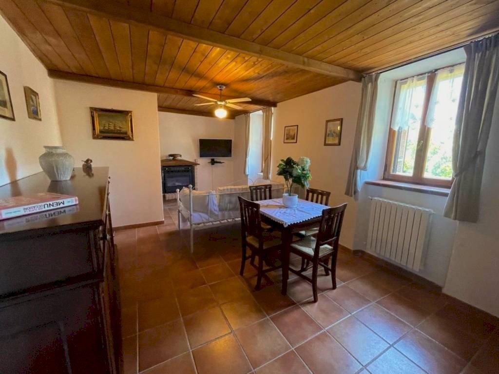 Salone - Casa indipendente via Principale, Brignano-Frascata - foto 1