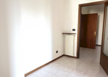 Camera da letto - Appartamento via Langhe, Carrù - foto 9