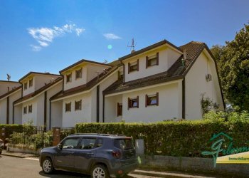 Facciata - Villa a Schiera via Monte Bianco, Vinovo - foto 3