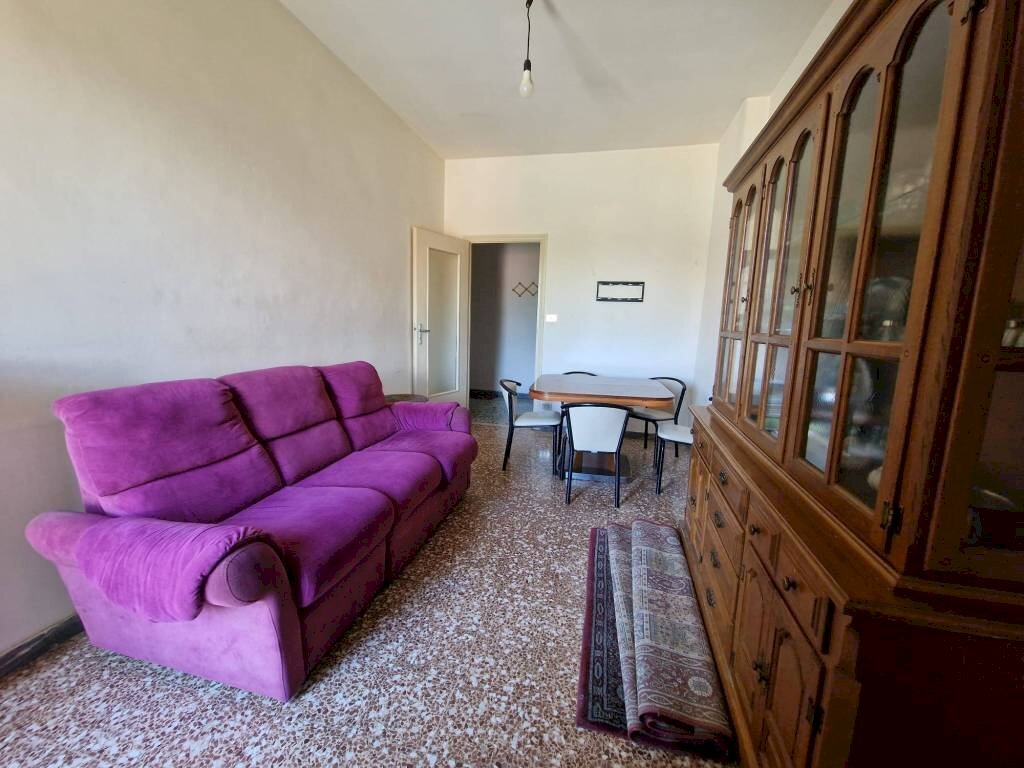 Soggiorno - Three-room apartment corso Torino, 141, Pinerolo - photo 3